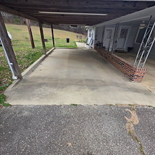 Carport-and-sidewalk-cleaning-in-Lafayette 7