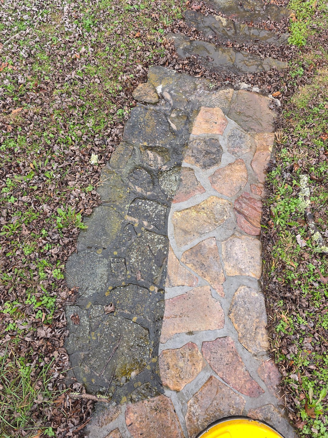 Rock sidewalk pressurewahing in Opelika, AL.