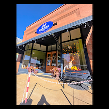 Top-quality-window-cleaning-for-store-front-in-Lafayette-Al 0